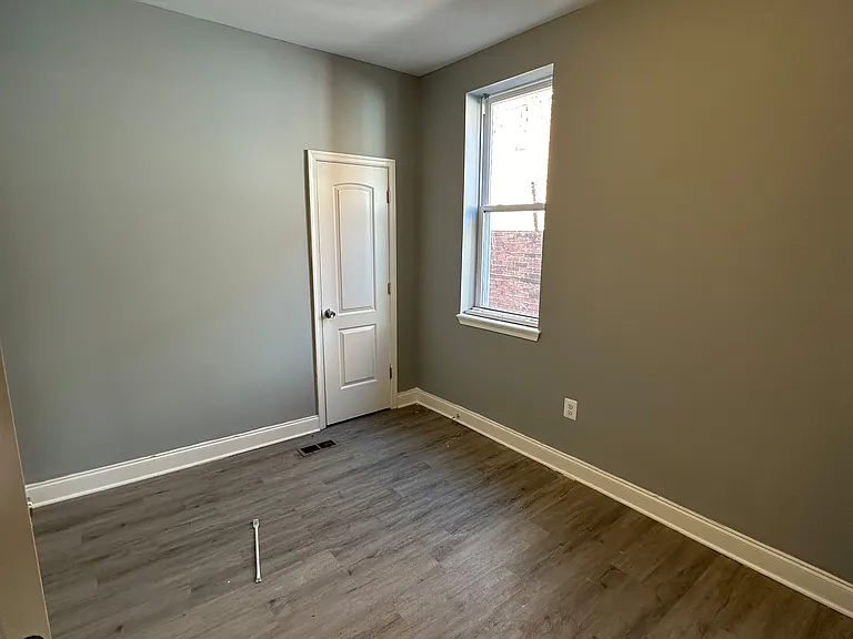 3823 Clifton Ave — Photo 9