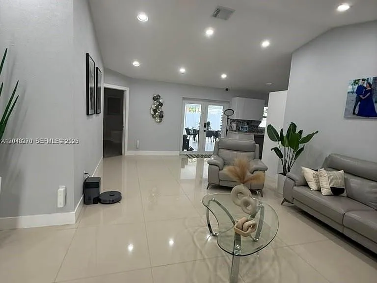 14305 SW 182nd Ter — Photo 7