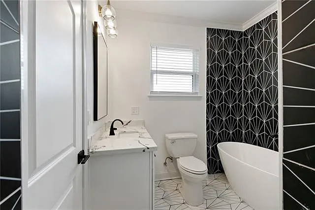 2105 Bienville St — Photo 9