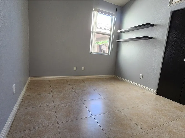 9709 Hawk Cliff Ave — Photo 23