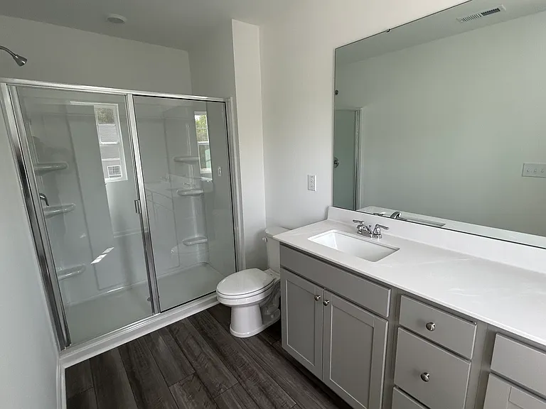 981 Pilot St — Photo 3