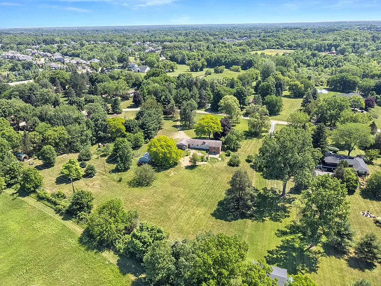 20325 Westview Dr — Photo 52