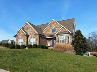 8156 Burgundy Cir, Chattanooga, TN 37421