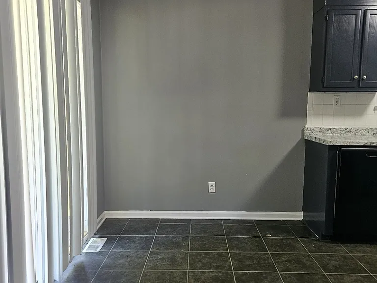 4115 Cranwood Dr S — Photo 15