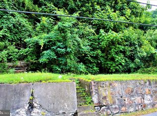 Main, Ridgeley, WV 26753