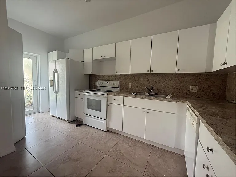 13240 Old Biscayne Dr #1702 — Photo 7