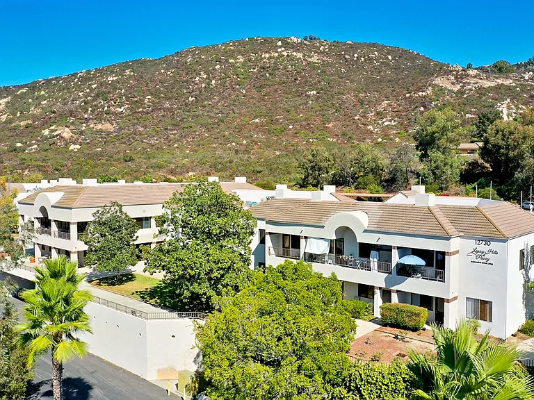 Legacy Hills at Poway 55+ — Photo 23