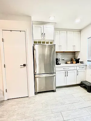 Rented by Modern Spaces | media 6