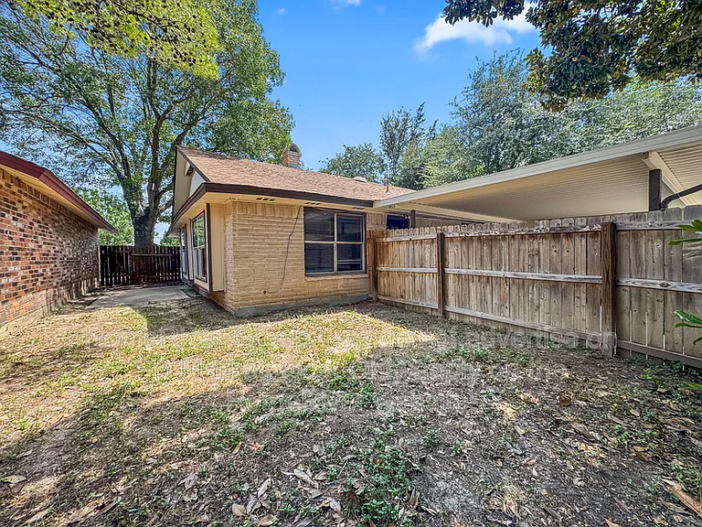 656 Fern Meadow Dr — Photo 16