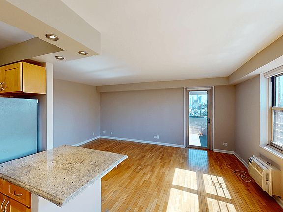 4th image of 40 Harrison St #4026J