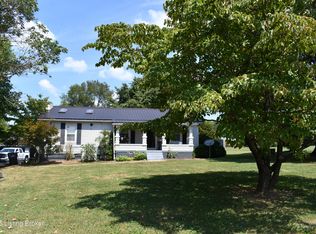 8103 Thixton Ln, Louisville, KY 40229