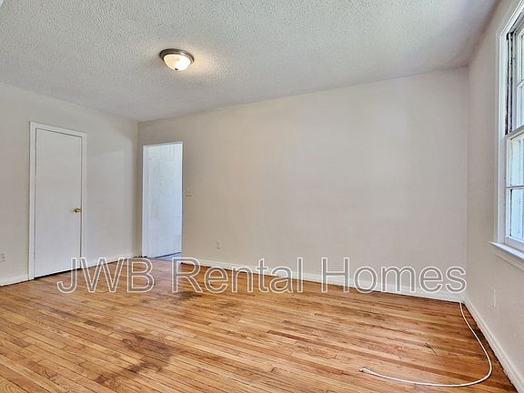 5th image of 8973 Van Buren Ave