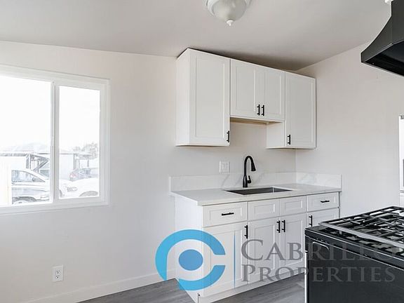 4th image of 138 5th Ave APT A
