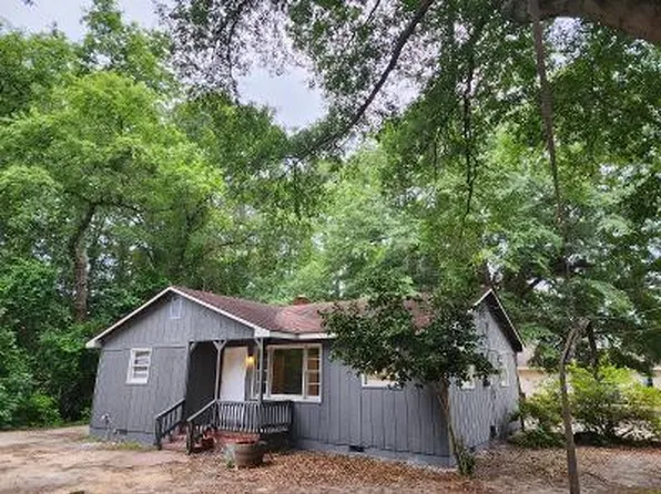 1341 Hope Mills Rd, Fayetteville, NC 28304