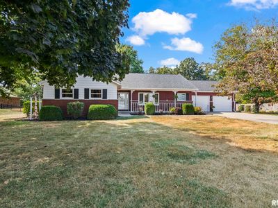 10553 S Main St, Chatham, IL, 62629