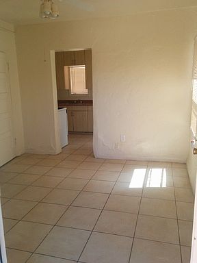 1st image of 2620 N Stone Ave APT 4