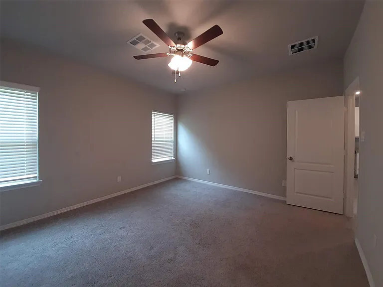 911 Cobalt Crest Ln — Photo 7