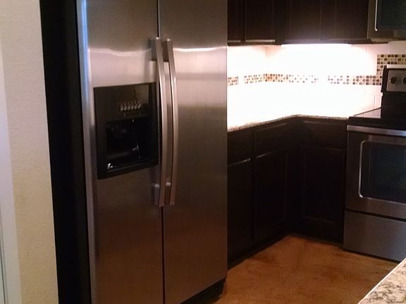 3rd image of 2101 Pinckney Ct APT A