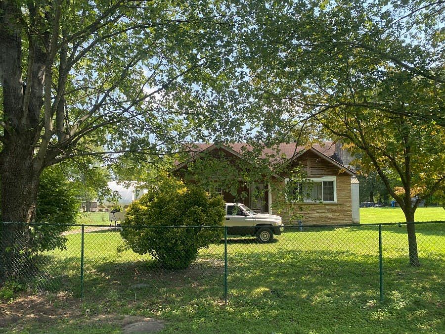 1st image of 3214 Meadowrun Ln