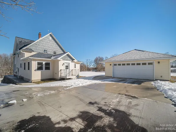 341 W Michigan Ave, Grass Lake, MI 49240