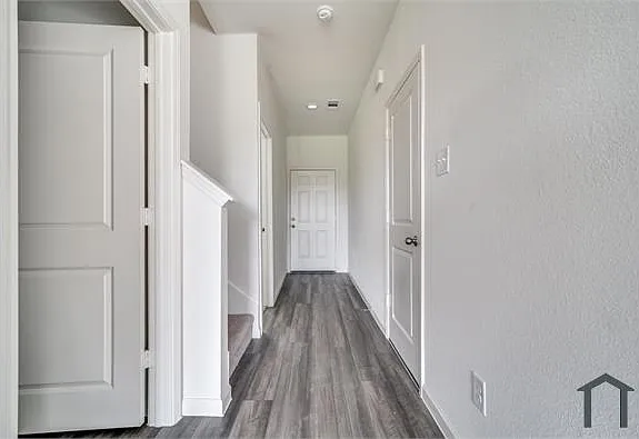 1876 Lockhart Dr — Photo 7