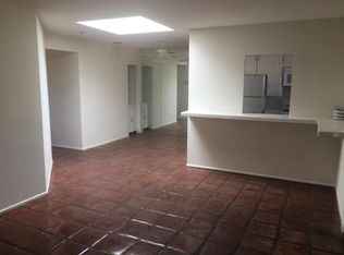 579 S Highland Dr APT 6, Palm Springs, CA 92264
