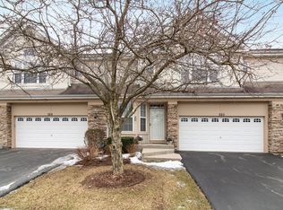520 Timber Trail Ct, Naperville, IL 60565