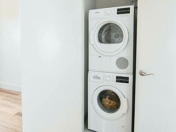 5th image of 220 W 116th St #5W