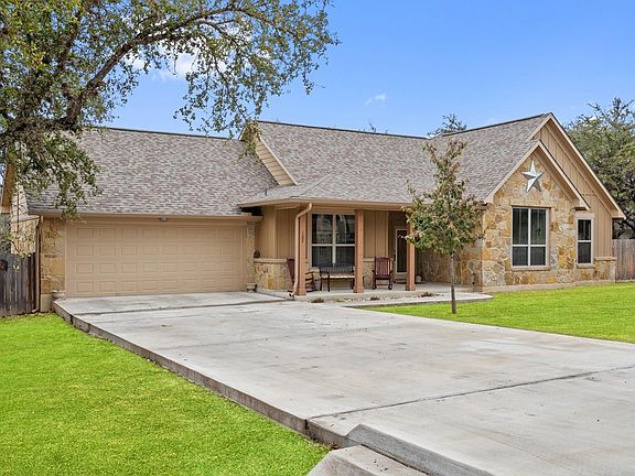 5th image of 102 Winding Oak Dr