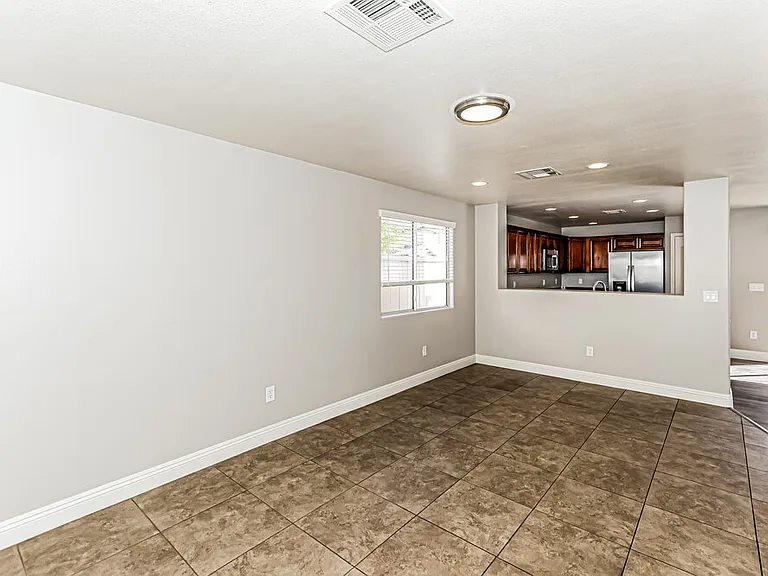 10424 Armand Ave — Photo 6