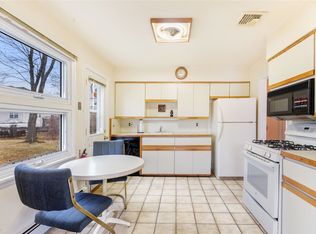 221 Franklin St, Northvale, NJ 07647