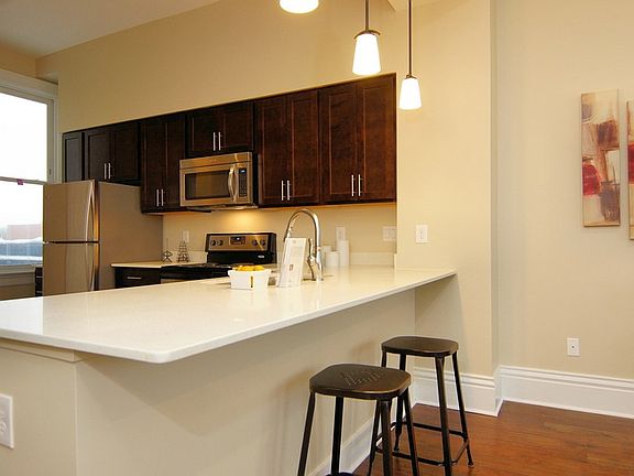 2nd image of 975 E McMillan St #202