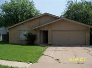 208 Stonecreek Dr, Arlington, TX 76014