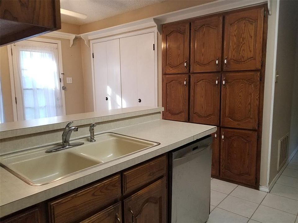 2nd image of 6705 Abilene Dr