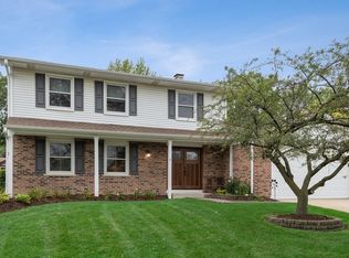 4250 Portage Ln, Hoffman Estates, IL 60192