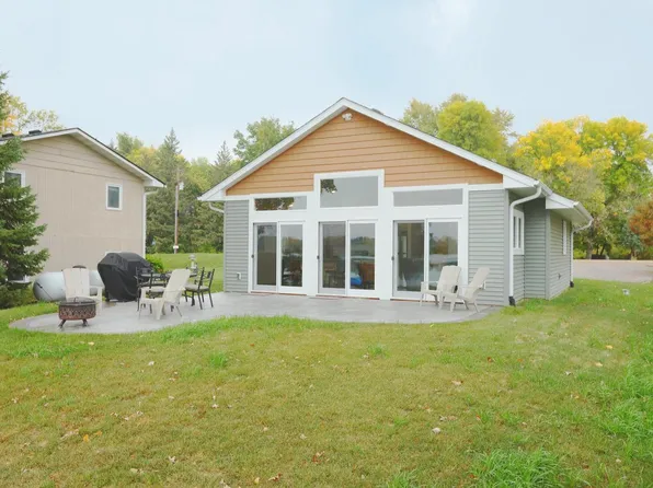 10753 Grover Ave SW, Howard Lake, MN 55349