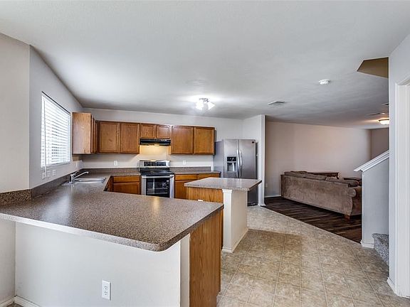 2nd image of 4933 Trail Creek Dr