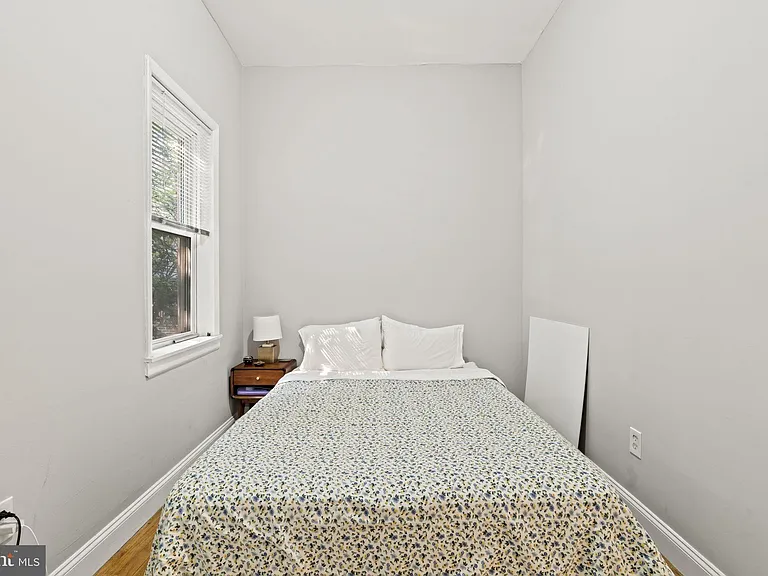 506 S 5th St — Photo 8