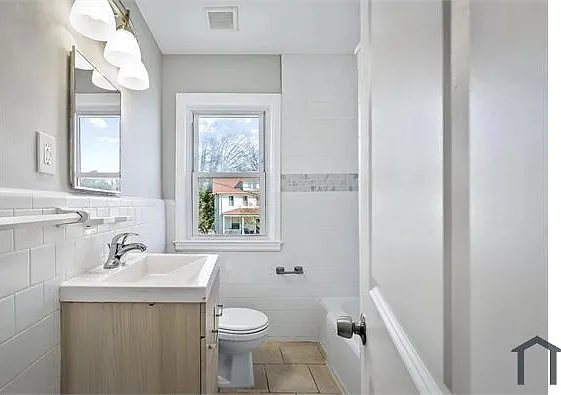 4205 Hamilton Ave — Photo 9