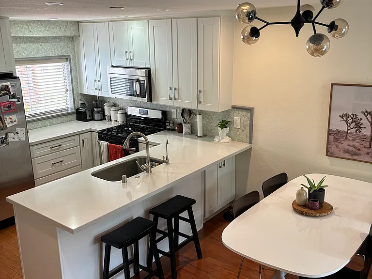 10926 Bluffside Dr #25 — Photo 2
