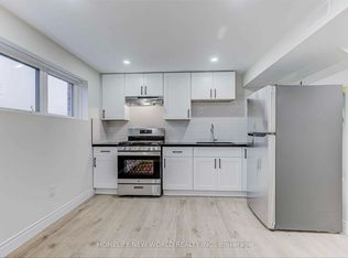 24 Seedling Cres #BASEMENT, Whitchurch Stouffville, ON L4A4V5