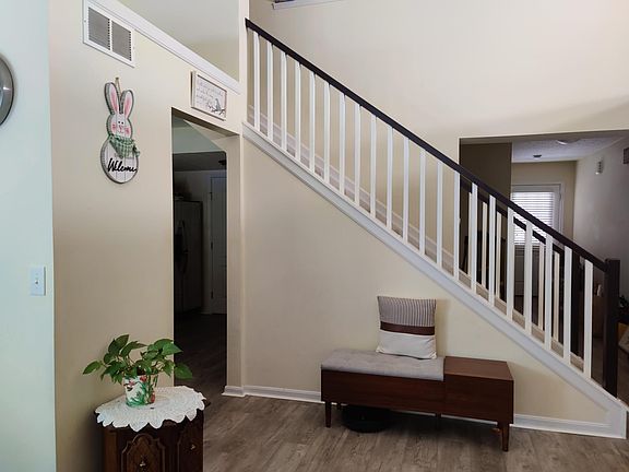 2nd image of 9666 Greenery Ct