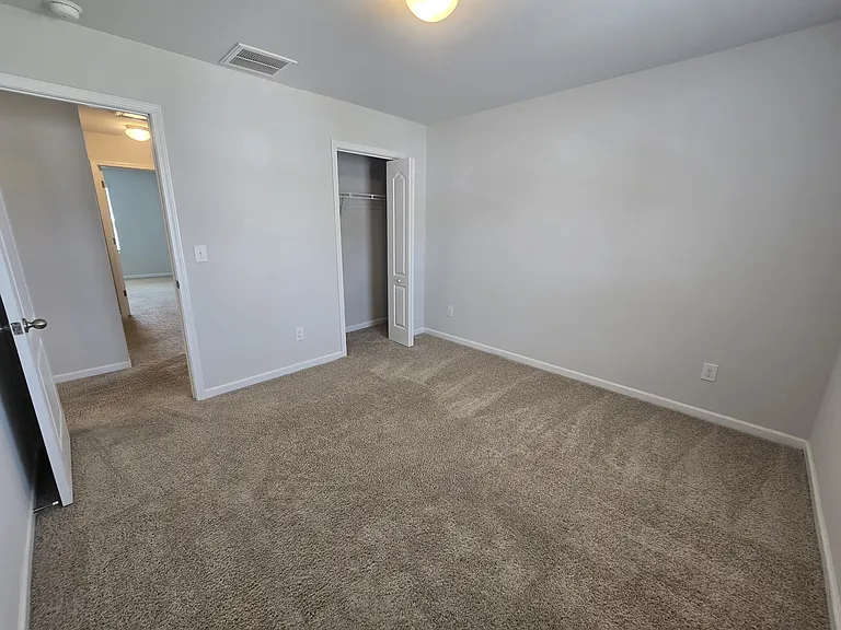 129 Maple Tree Ln — Photo 42