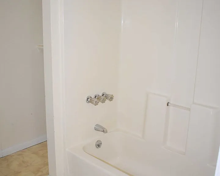 421 Canal St — Photo 15