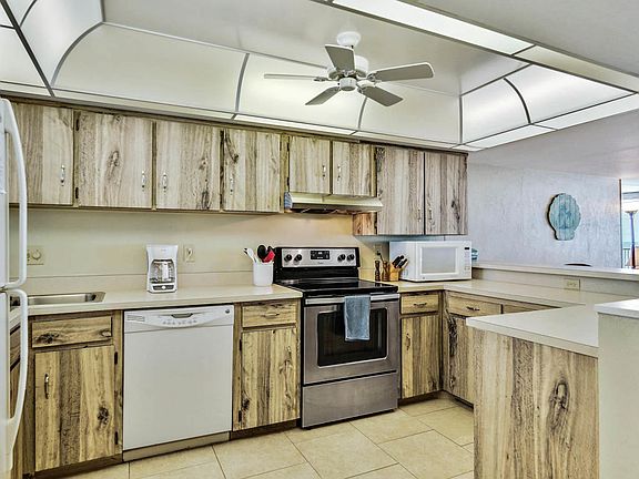 4th image of 3815 S Atlantic Ave APT 906