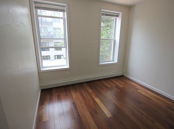 3rd image of 409 Cornelia St #2R