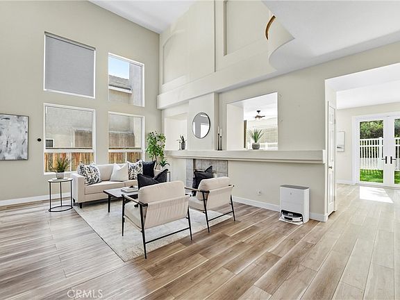 3rd image of 817 N Temescal St
