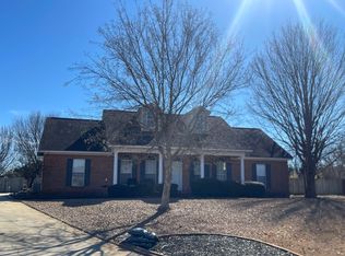 207 Castlebury Cir, Kathleen, GA 31047