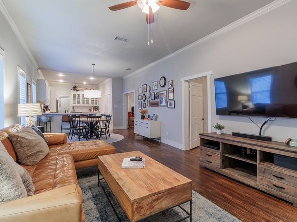 Additional property image - 206 S Winnetka Ave, Dallas, TX 75208