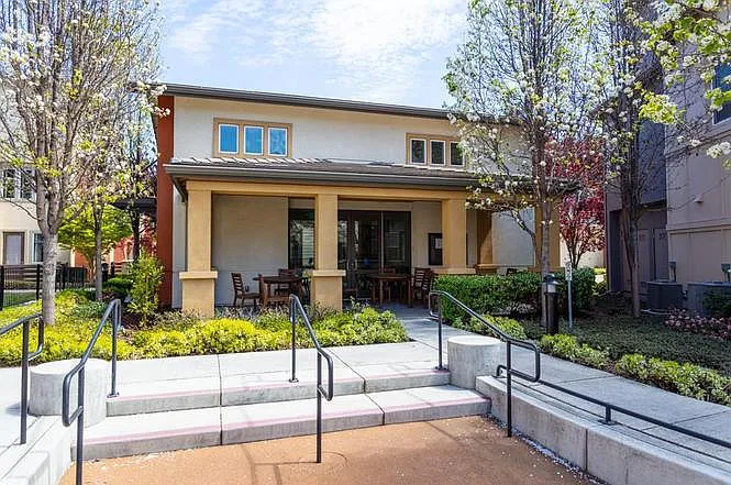 1081 Gaviota Ter — Photo 21